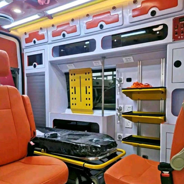 元谋长途救护车护送病人租赁价格